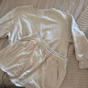 Old Navy Cream Sweatshirt and Shorts Set